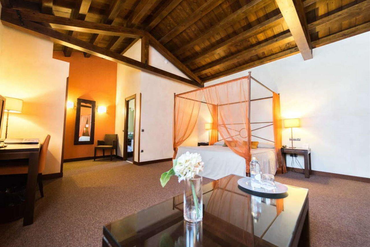 Palacio San Facundo Segovia Ngoại thất bức ảnh